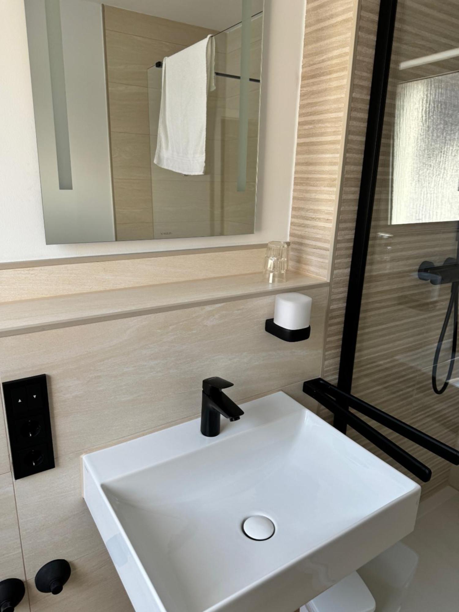 Cafe Pieper Hotel Bergisch Gladbach Dış mekan fotoğraf